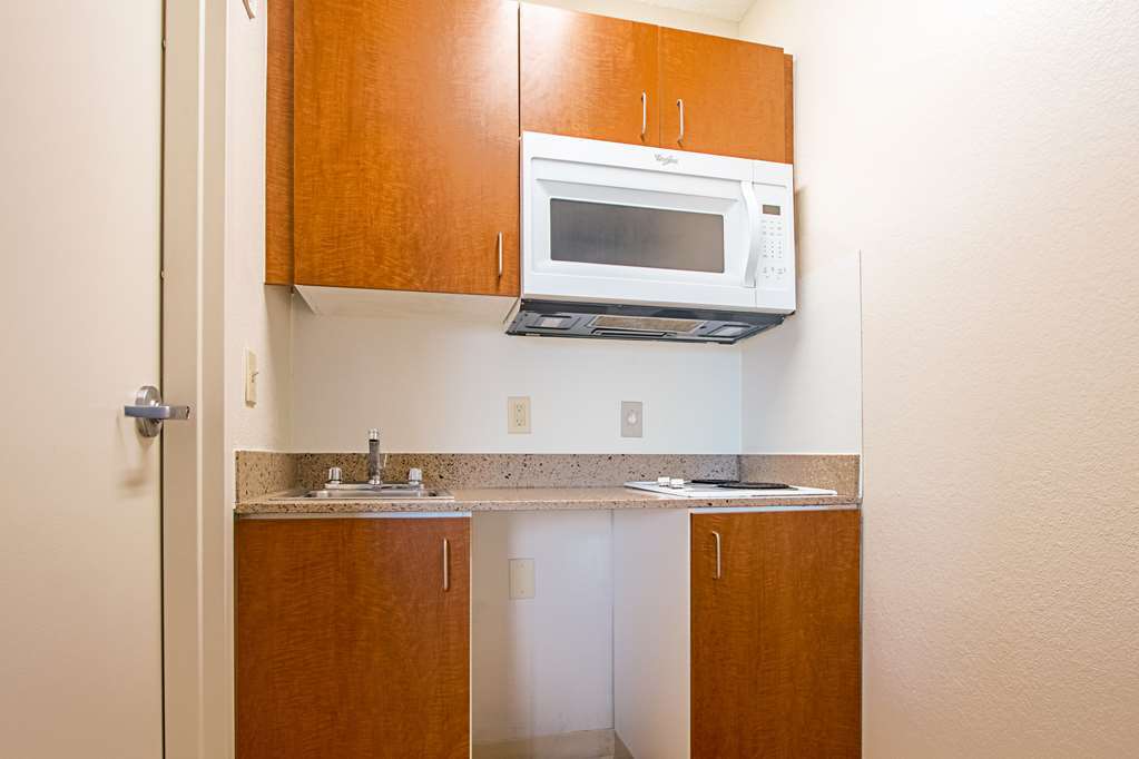 Birch Hill Suites Kansas City - Independence Oda fotoğraf